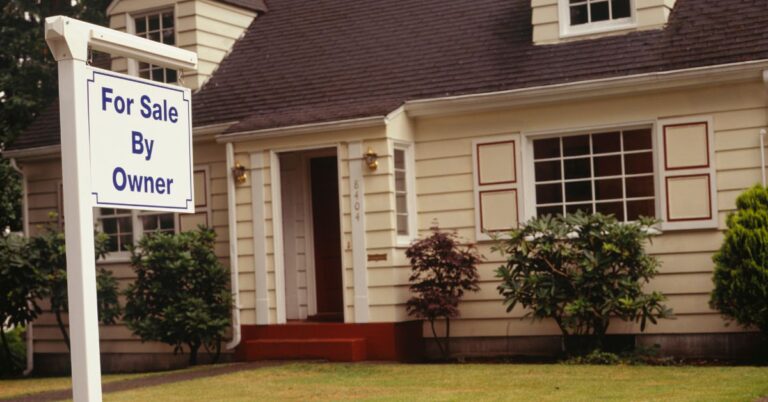 Home-sellers-far-outnumber-home-buyers