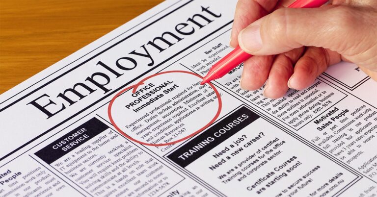 Job-finding expectations hit a record low in August, fueling rate cut speculation as labor market weakens.