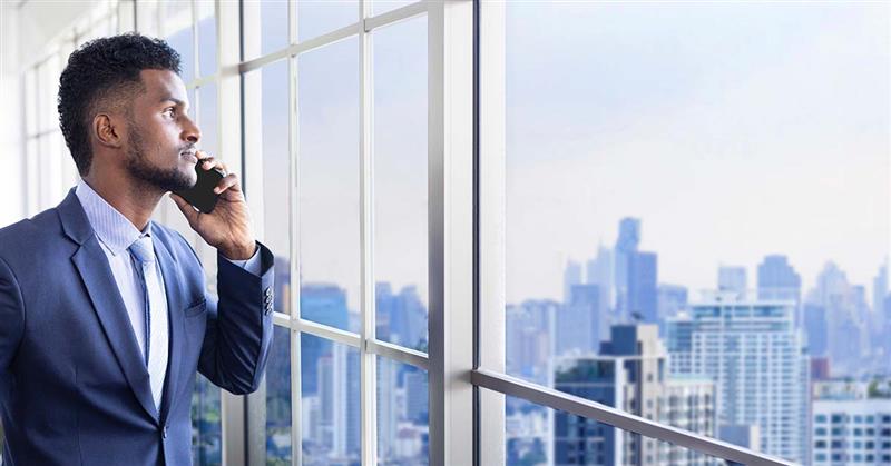 Trump signs executive order to block large investors from single-family home market.