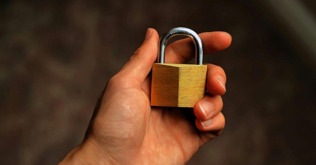 Fed's inspector general reports uptick in unresolved data security recommendations at CFPB