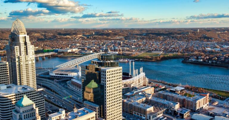 High prices for urban new-builds underscore housing reform delay