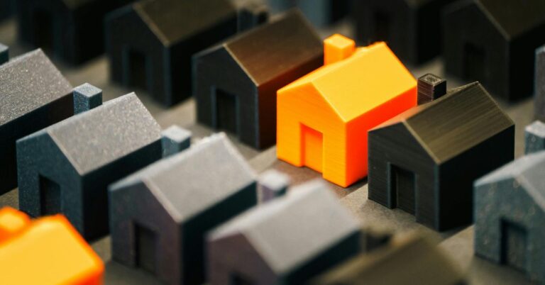 Mortgage credit availability retreats in April