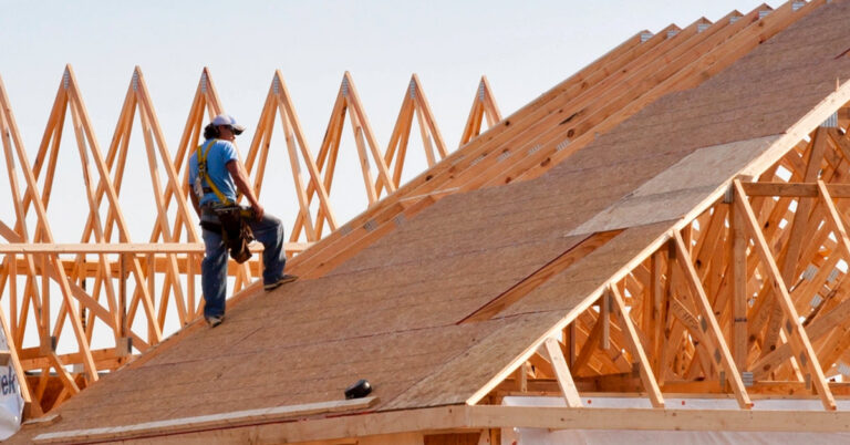 Single-family housing starts drop in July to lowest level since 2022