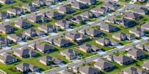 Housing inventory grows as sales momentum fades in August, according to Realtor.com.