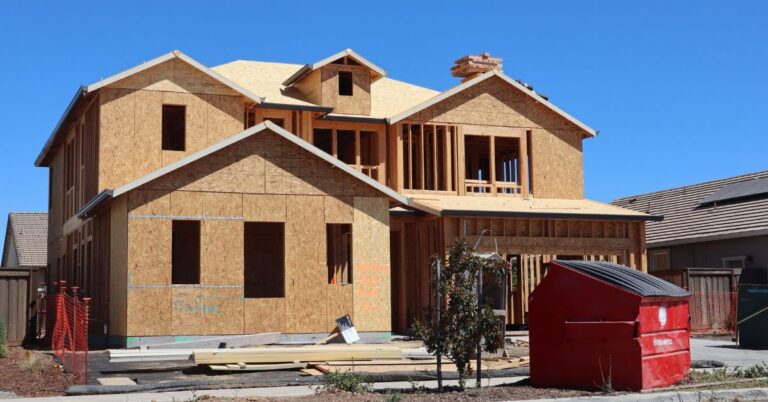 New-home sales rebound in August despite rising rates