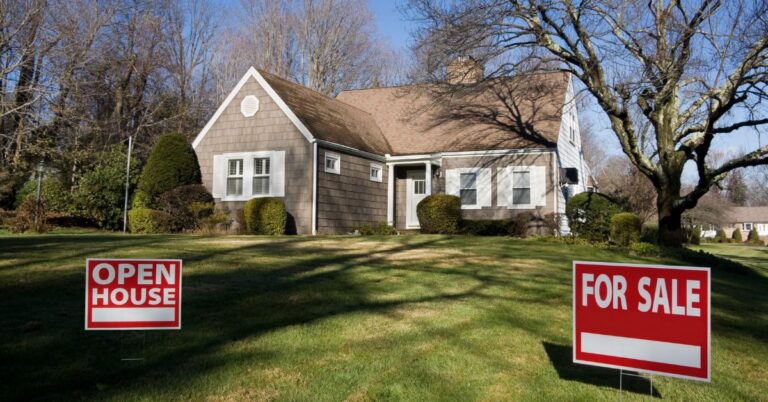 Existing-home sales notch slight rise in September