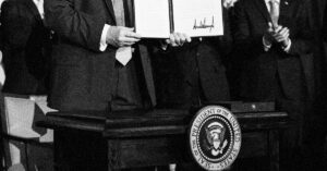 Trump signs executive order targeting mortgage and housing costs.