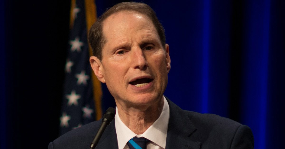 544159d7_Ron-Wyden