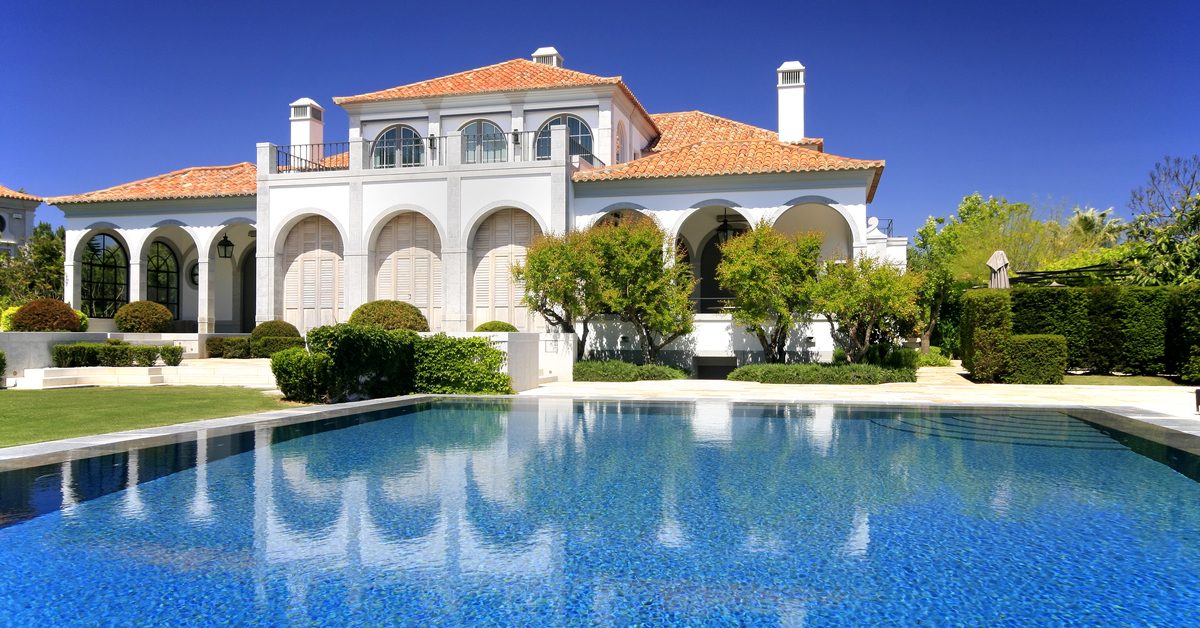 HOUSE Luxurious villa with pool