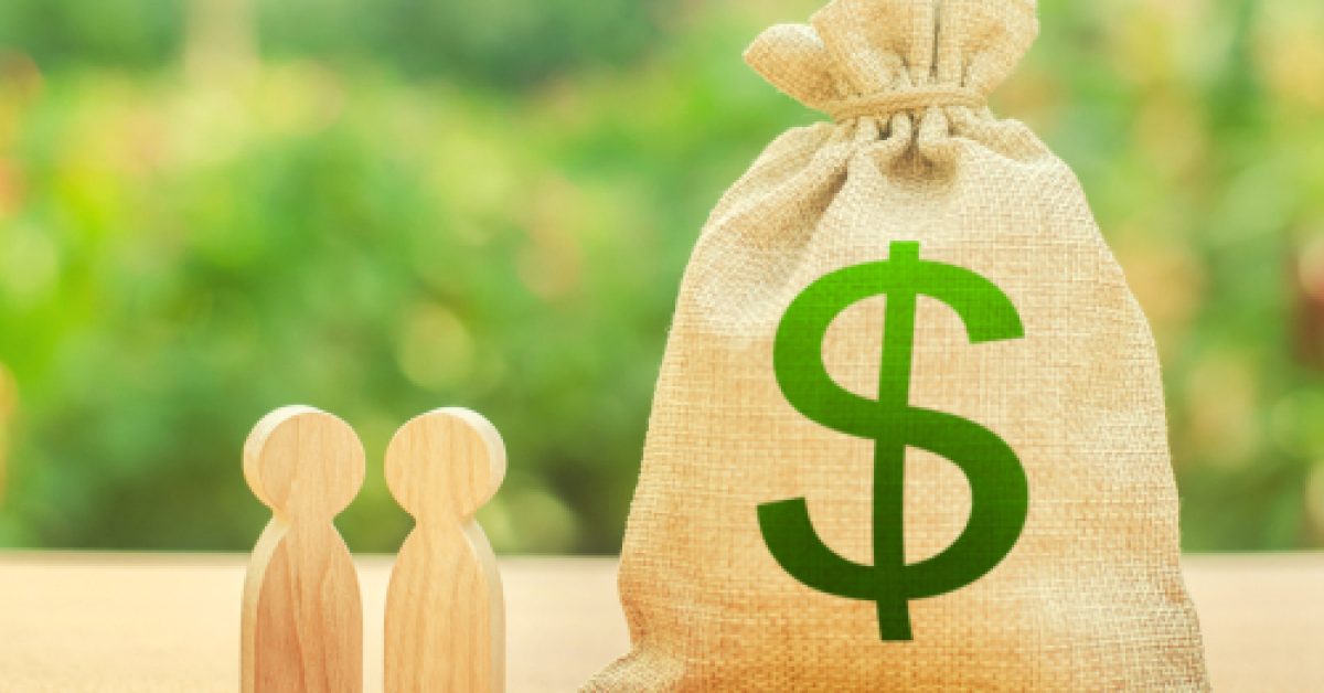 Money,Bag,With,Dollar,Symbol,And,Two,People,Figures.,Investment