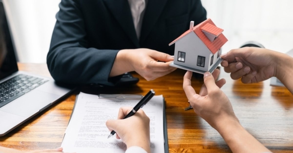 Real,Estate,Agent,Facilitated,Sale,Of,Property,Through,Mortgage,Loan,